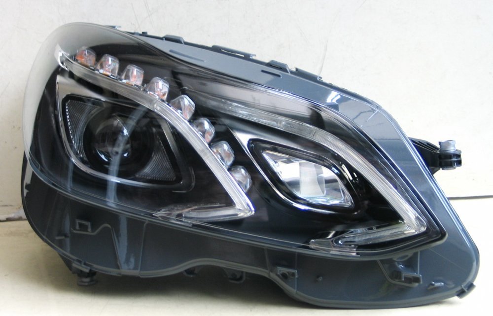 Передні фари ксенон для Mercedes Benz E-class W212 2014
