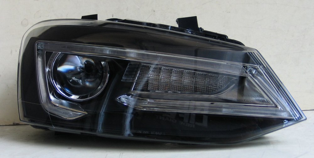 Передні фари стиль Audi для Volkswagen Polo Mk5 2012-2015