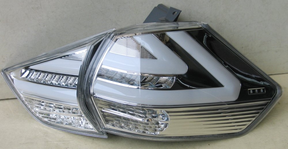 Задні ліхтарі тюнінг LED хром для Nissan X-trail T32 2014-2017
