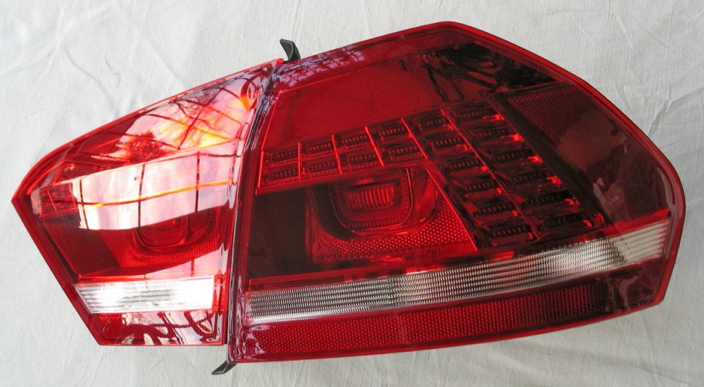 Задні ліхтарі LED червоні для Volkswagen Passat B7 USA