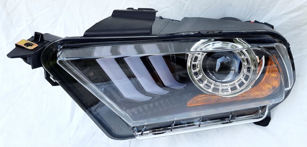 Передні фари чорні для Ford Mustang Mk5 2010-2015
