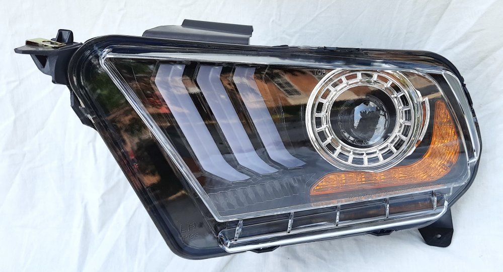 Передні фари чорні для Ford Mustang Mk5 2010-2015