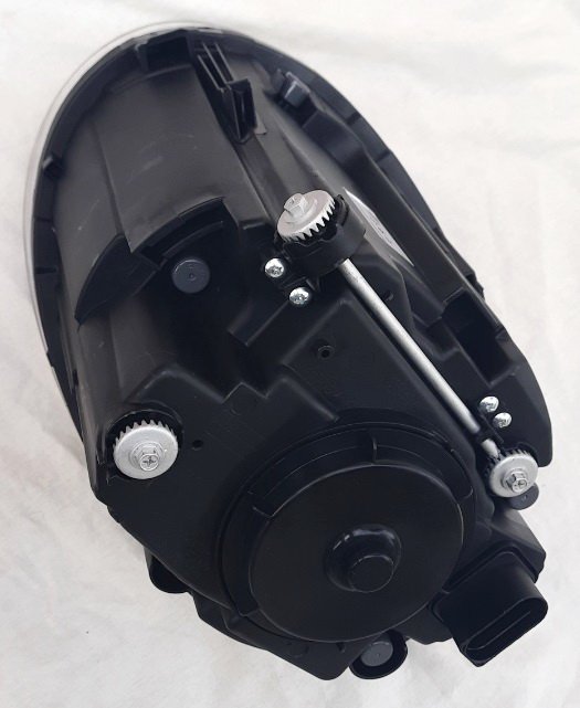 Передні фари под ксенон стиль LD для Volkswagen New Beetle 2013+