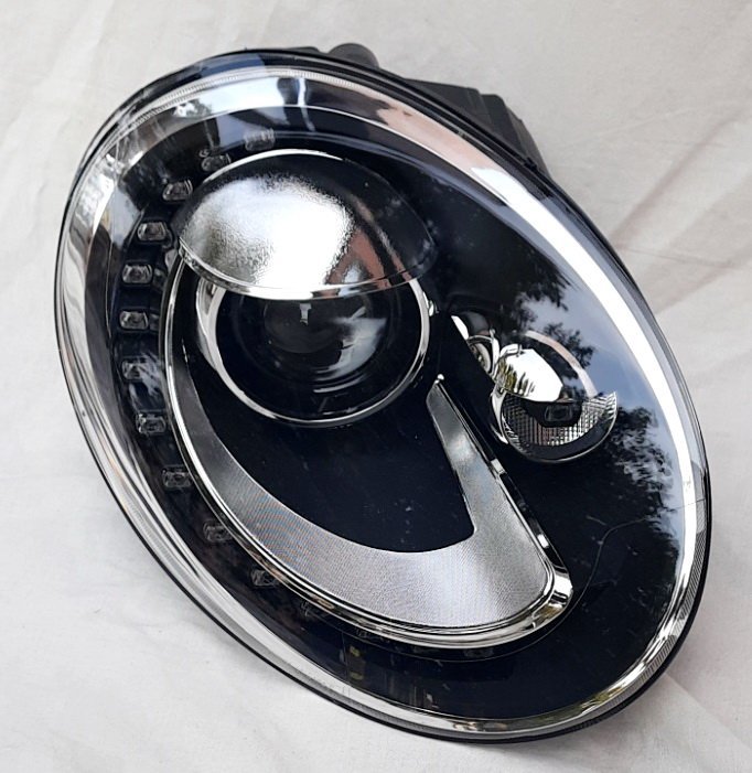Передні фари под ксенон стиль LD для Volkswagen New Beetle 2013+