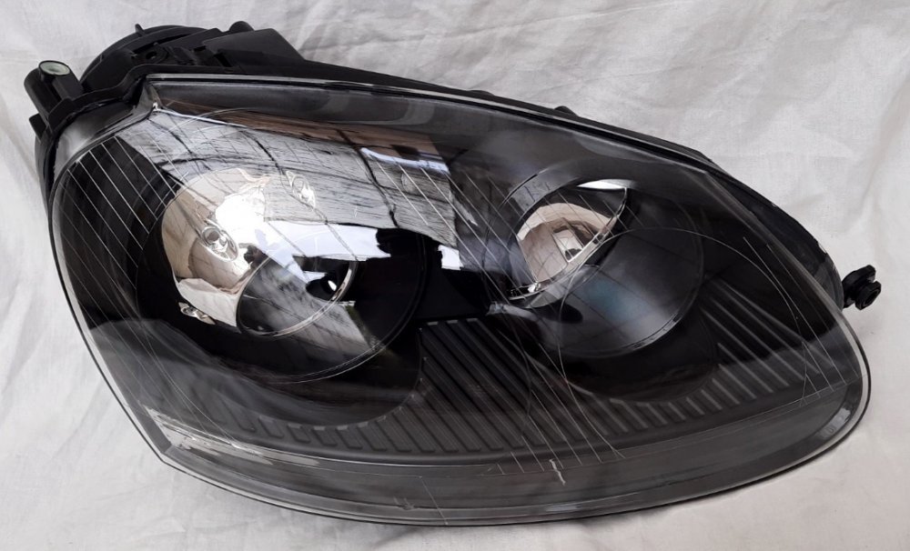 Передні фари TC стиль GTI для Volkswagen Golf Mk5 2003-2008