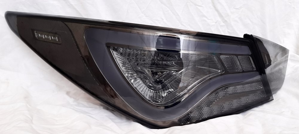 Задні ліхтарі чорні LED стиль WH для Hyundai Sonata YF 2009-2014