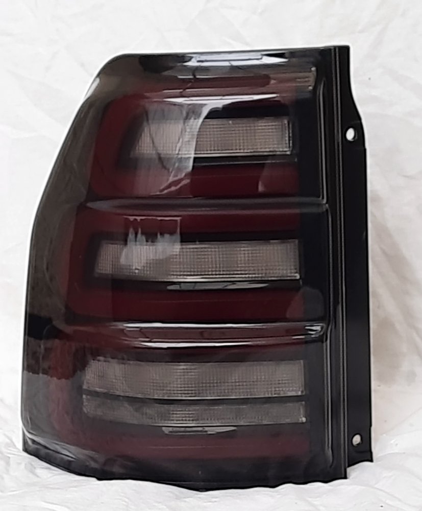 Задні ліхтарі LED червоні WH для Mitsubishi Pajero Mk4 2006+