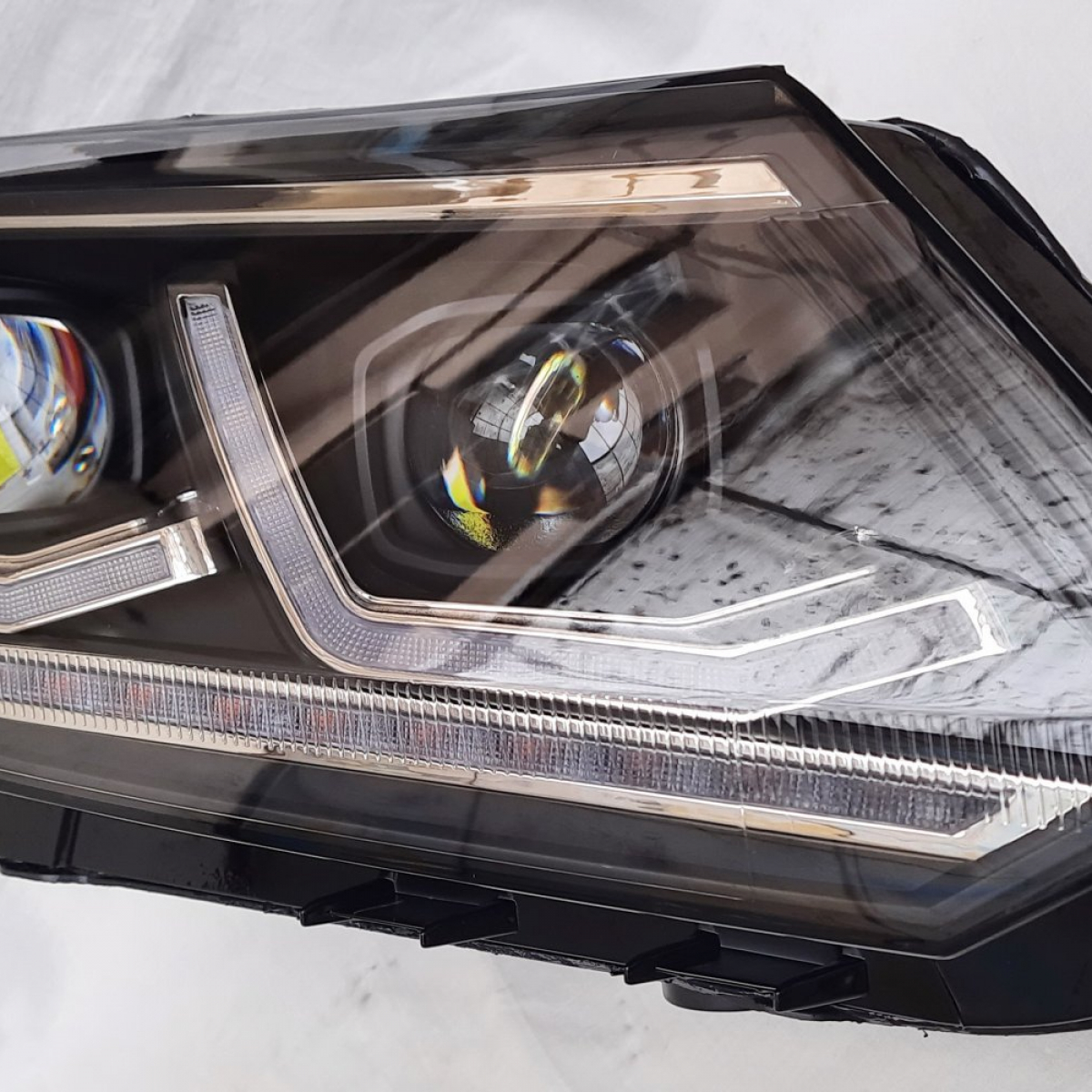Передні фари тюнінг FULL LED стиль TLZ для Volkswagen Tiguan 2012-2016