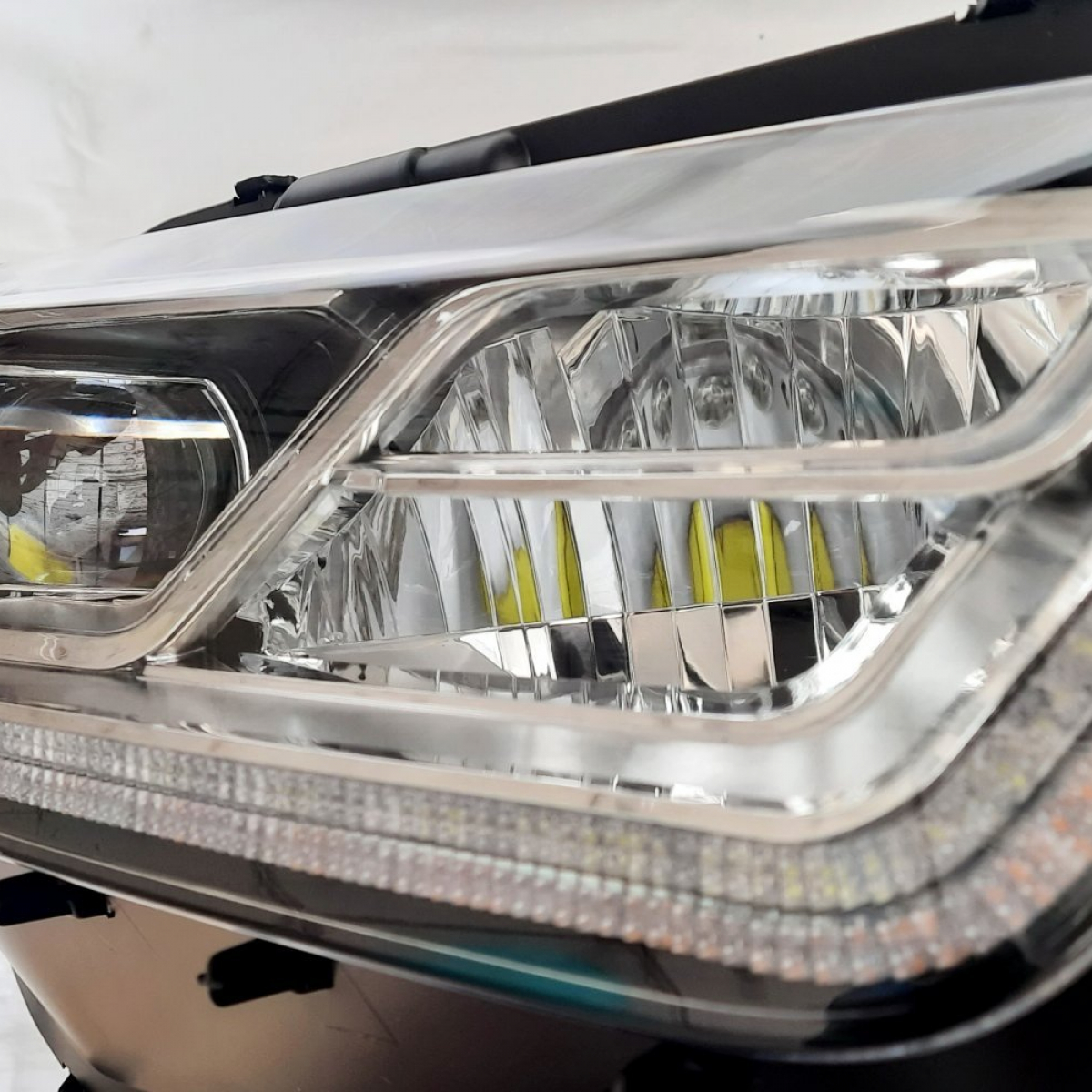 Передні фари тюнінг FULL LED TLZ для Ford Taurus 2013