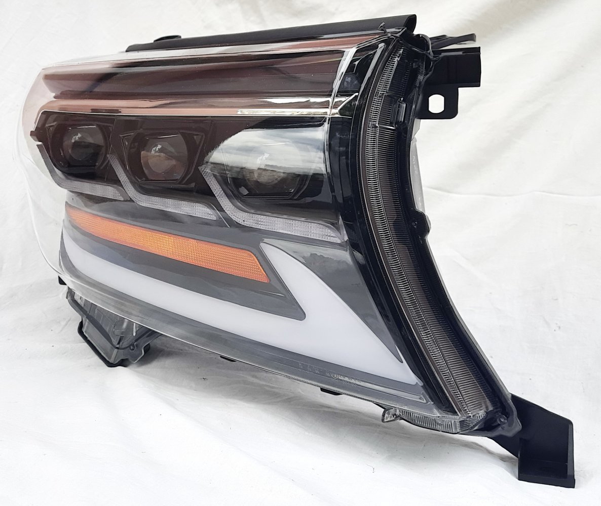 Передние фары FULL LED тюнинг стиль Lexus NS для Toyota Land Cruiser LC 200 2008-2016