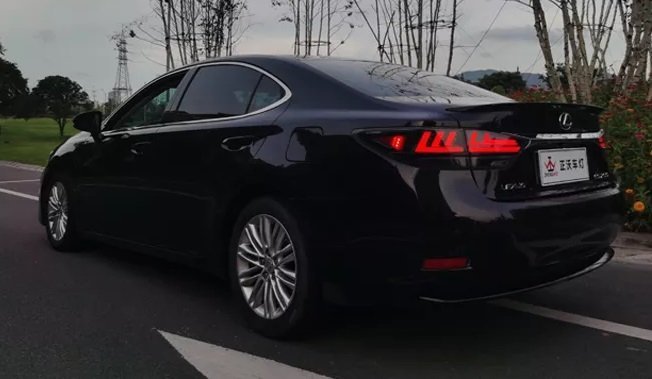 Задні ліхтарі LED чорні ZW для Lexus ES250 2013-2018