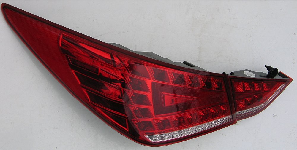 Задні ліхтарі червоні для Hyundai Sonata YF 2009-2014