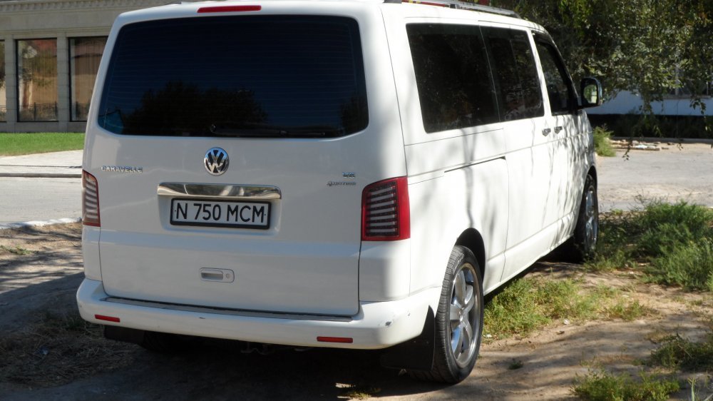 Задні ліхтарі червоні LED tube для Volkswagen T5 2003-2015