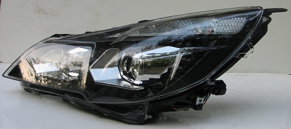 Передні фари ксенон для Subaru Outback 2009-2014