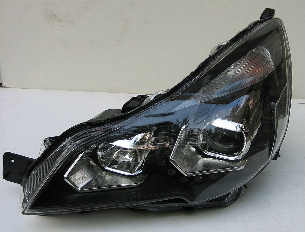 Передні фари ксенон для Subaru Outback 2009-2014