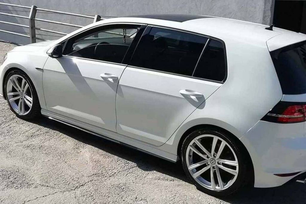 Пороги (ABS-пластик) для Volkswagen Golf 7