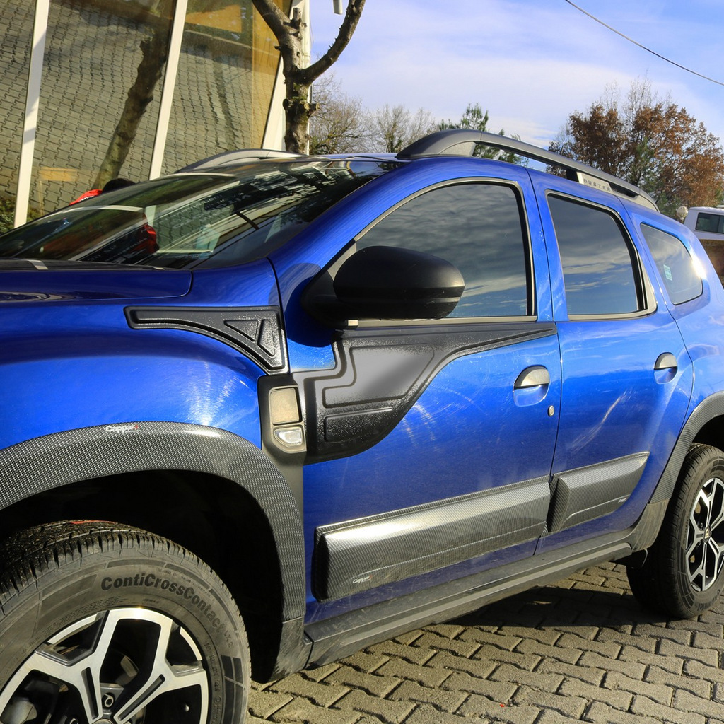 Верхні накладки на двері (4 шт) для Dacia Duster 2018↗ рр.
