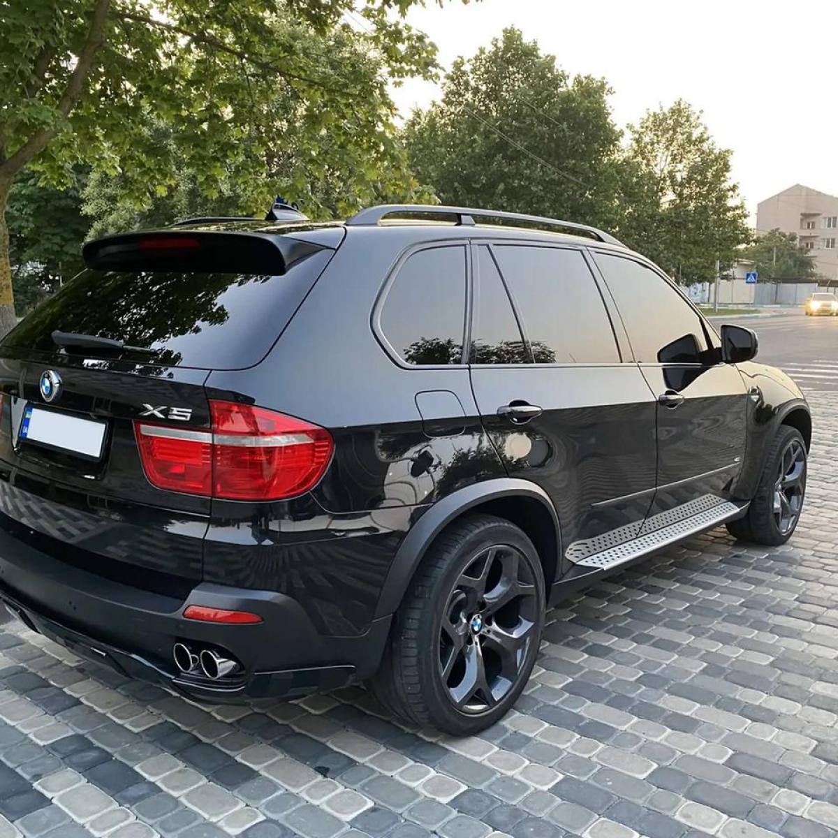 Комплект дооснащения ( Аеро кит ) на BMW X5 E70 2007-2010 года