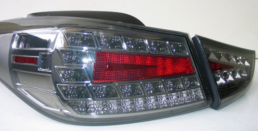 Задні ліхтарі чорні LED стиль Audi для Hyundai Elantra MD 2011-2015