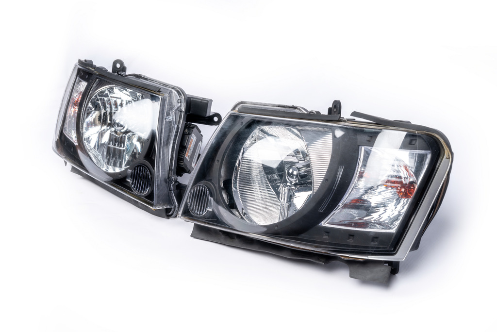 Передня оптика Safari Black (2004-2008, 2шт) для Nissan Patrol Y61 рр