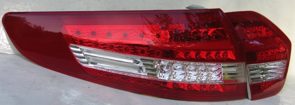 Задні ліхтарі LED червоні для Renault Fluence