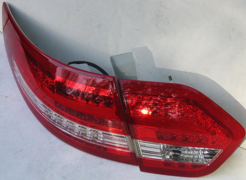 Задні ліхтарі LED червоні для Renault Fluence