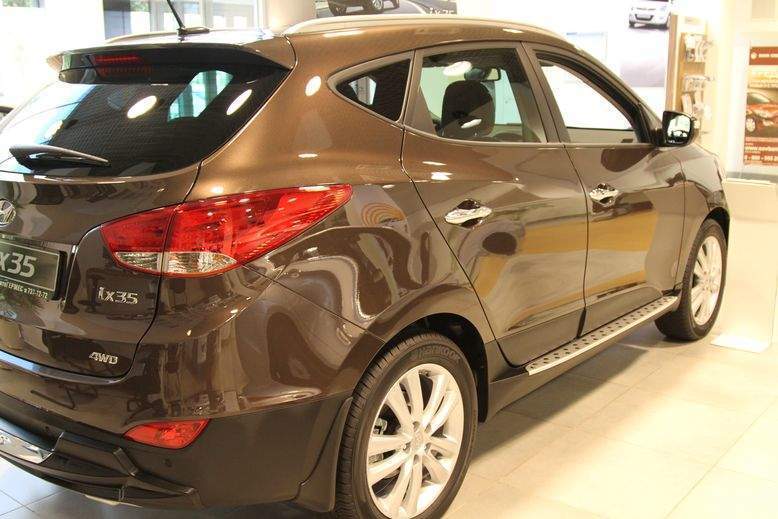 Пороги бічні Hyundai IX35 2010-2015 стиль BMW