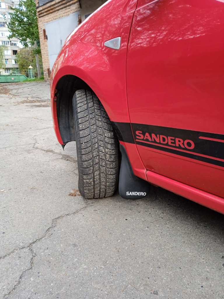 Передні бризковики (2 шт.) для Renault Sandero 2007-2021