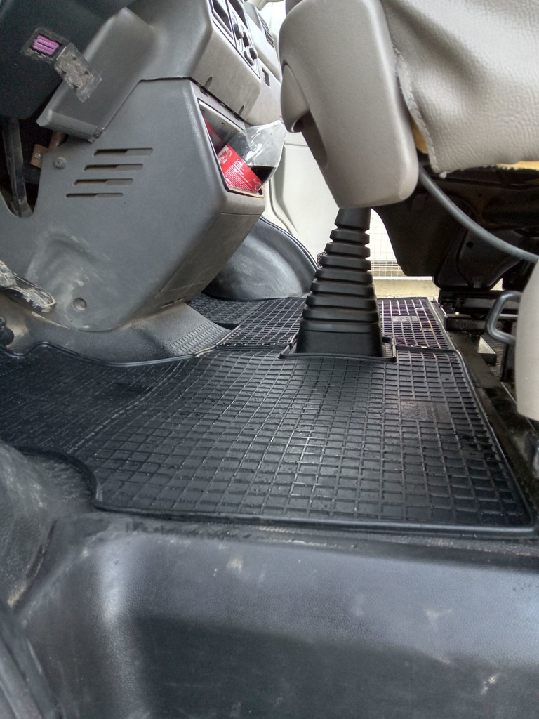 Килимки в салон Polytep для VW T-4 90+ (3 шт, передні)