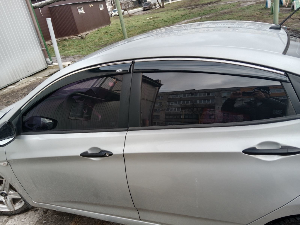Ветровики с хромом SD (4 шт, Niken) для Hyundai Accent Solaris 2011-2017 гг.