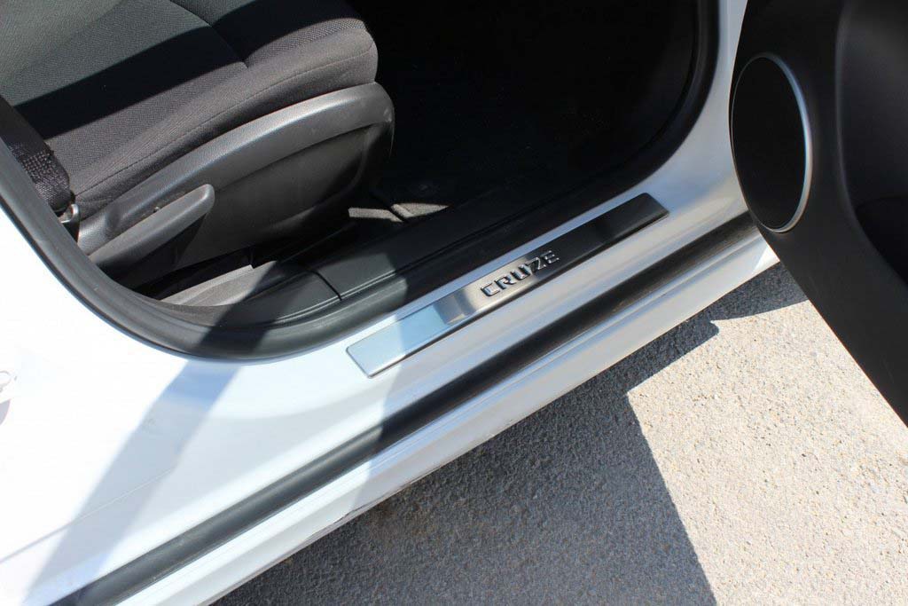 Хром накладки на дверні пороги 4 шт. Omsa для Cruze 2009+