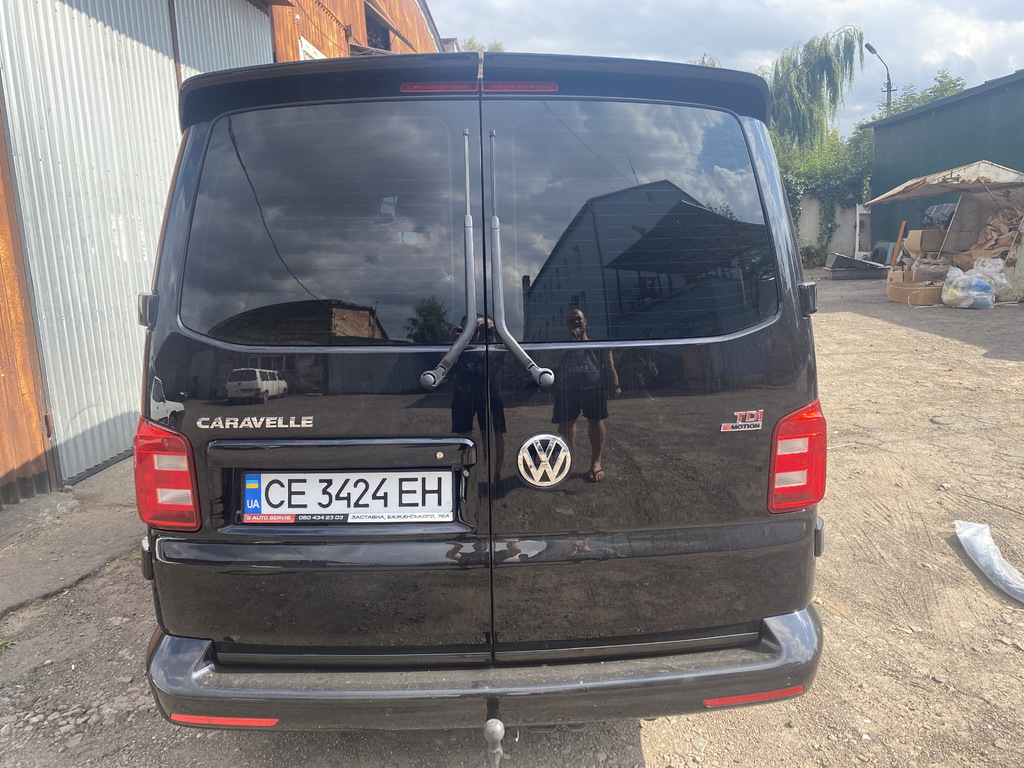Спойлер задній на Volkswagen (Фольксваген) T5 2003-2015 Распашенка