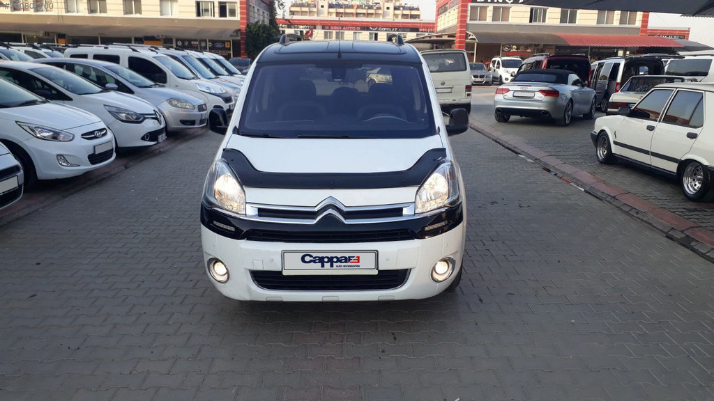 Дефлектор капота (EuroCap довга) для Citroen Berlingo 2008-2018 років.
