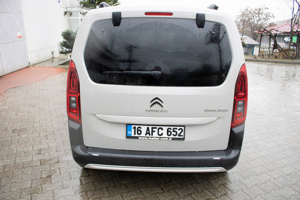 Накладка на задній бампер (ABS) для Citroen Berlingo/Multispace 2019↗ мм.