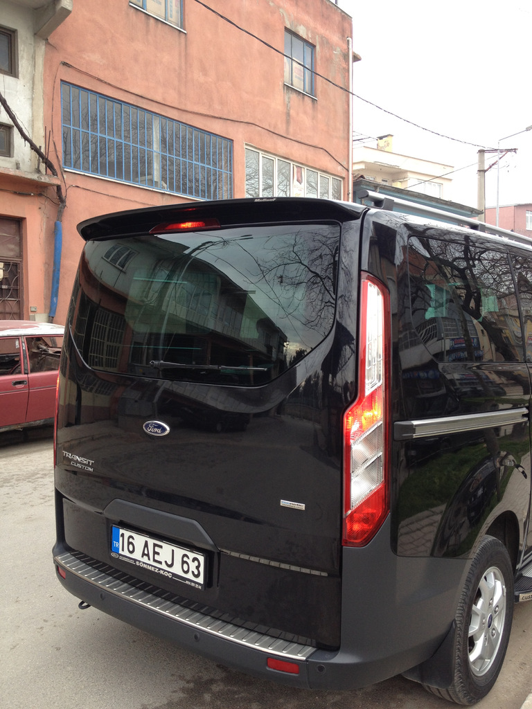 Спойлер (під фарбування) для Ford Custom 2013↗ мм.