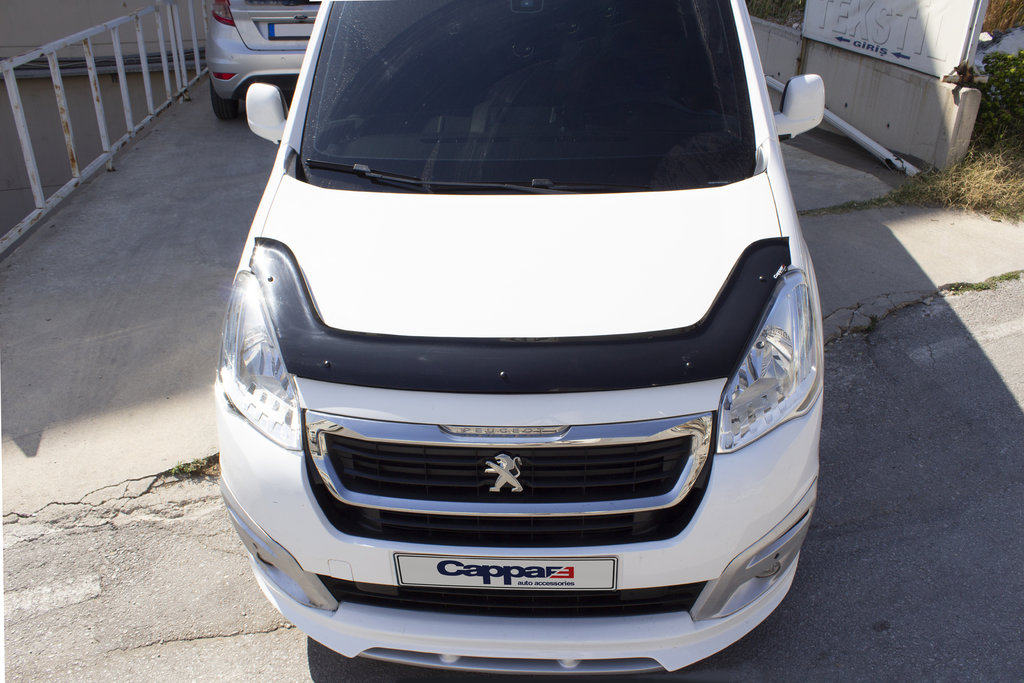 Дефлектор капота (EuroCap довга) для Citroen Berlingo 2008-2018 років.
