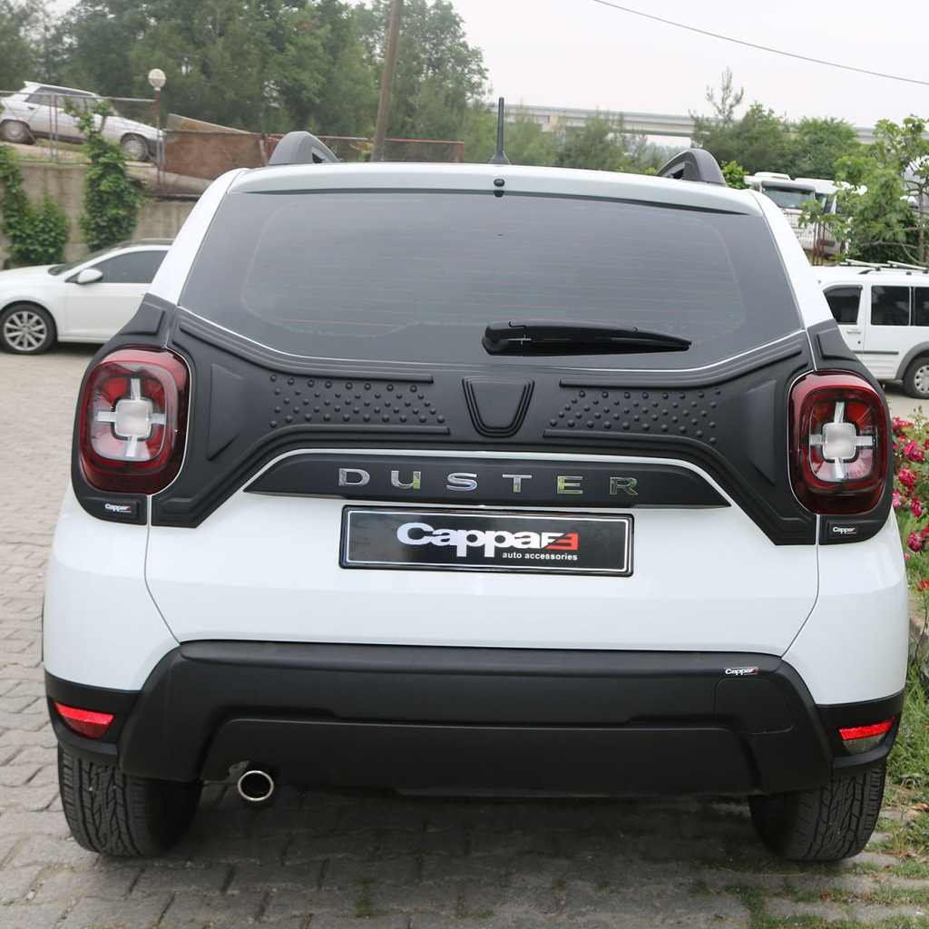 Пластикова накладка на кришку багажника для Renault Duster 2018↗ мм.