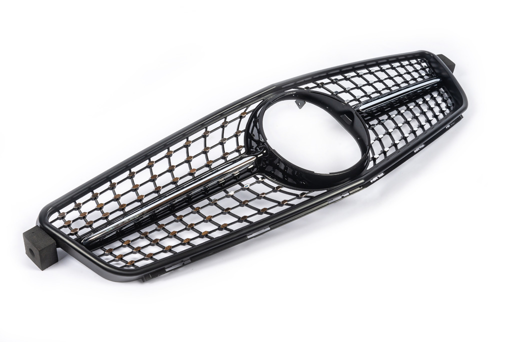 Передня решітка Diamond для Mercedes C-class W204 2007-2015рр.