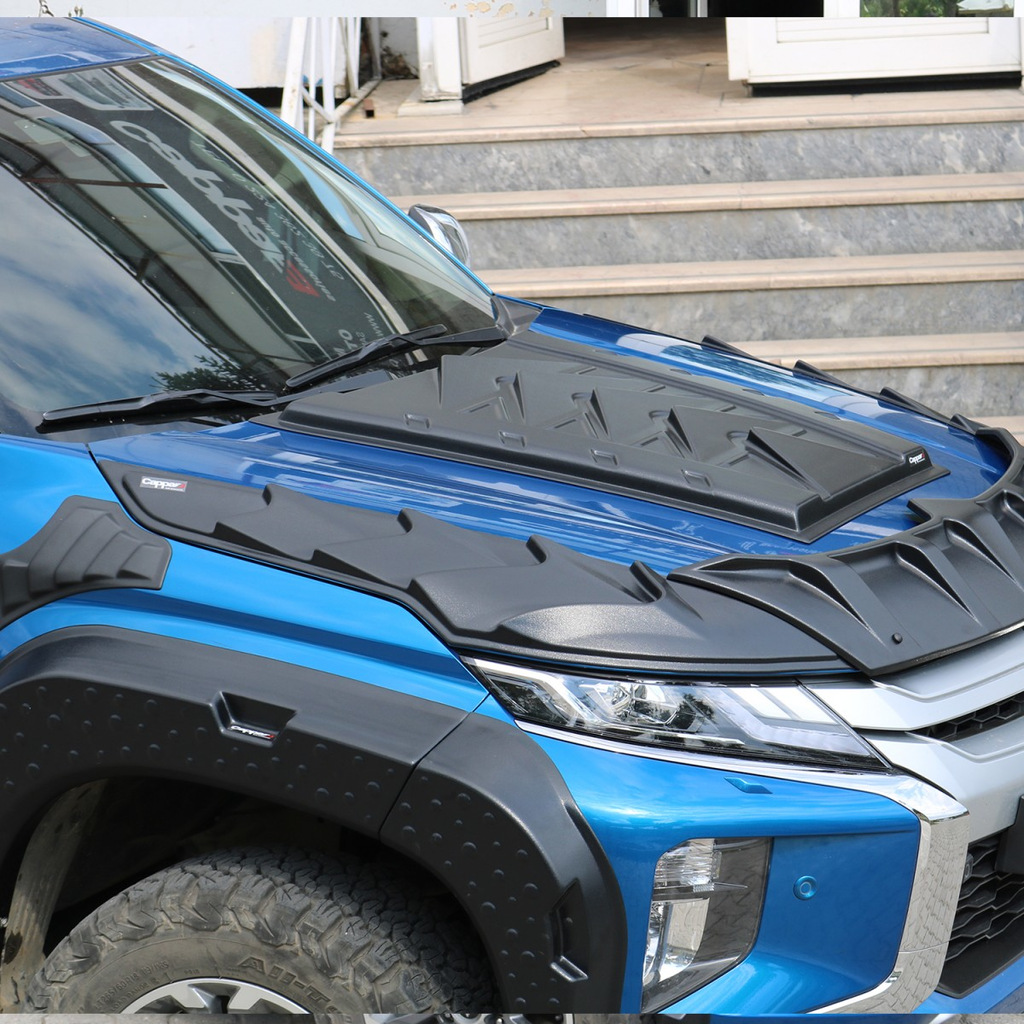 Накладка на капот (ABS) для Mitsubishi L200 2015↗ мм.