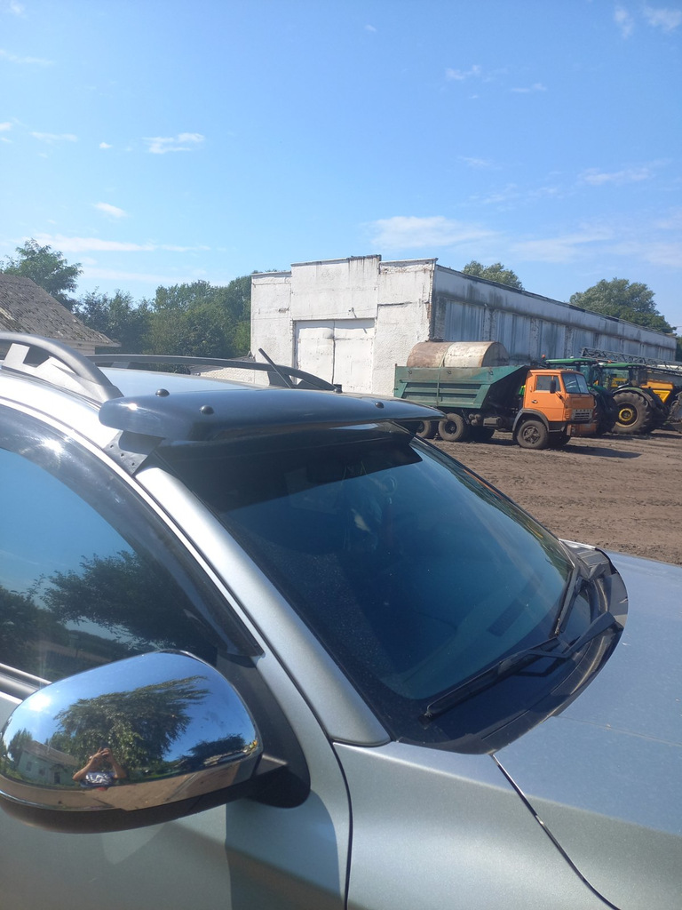 Козирок на лобове скло для Mitsubishi L200 2015↗ мм.