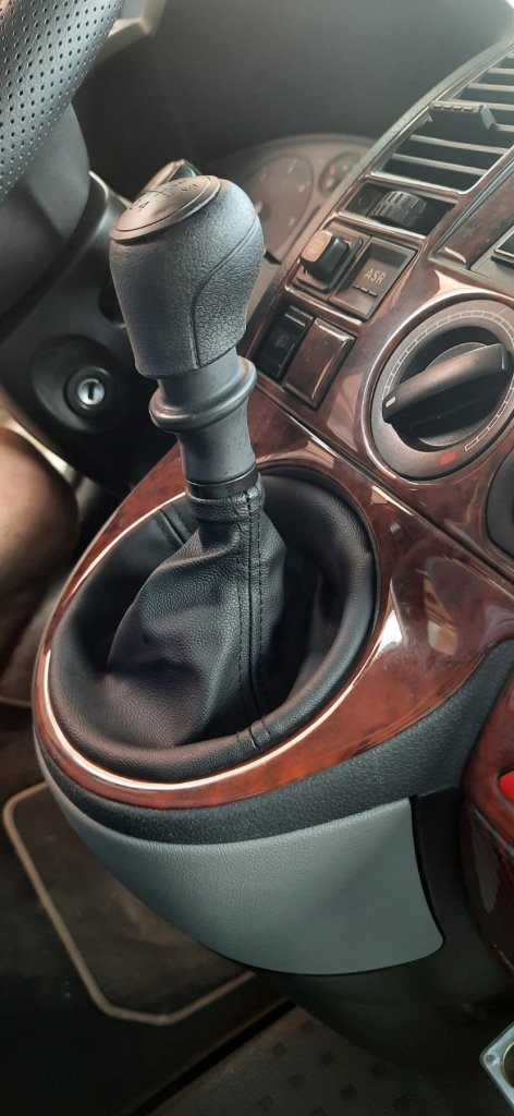 Чохол і ручка КПП для VW T5 2003-2010
