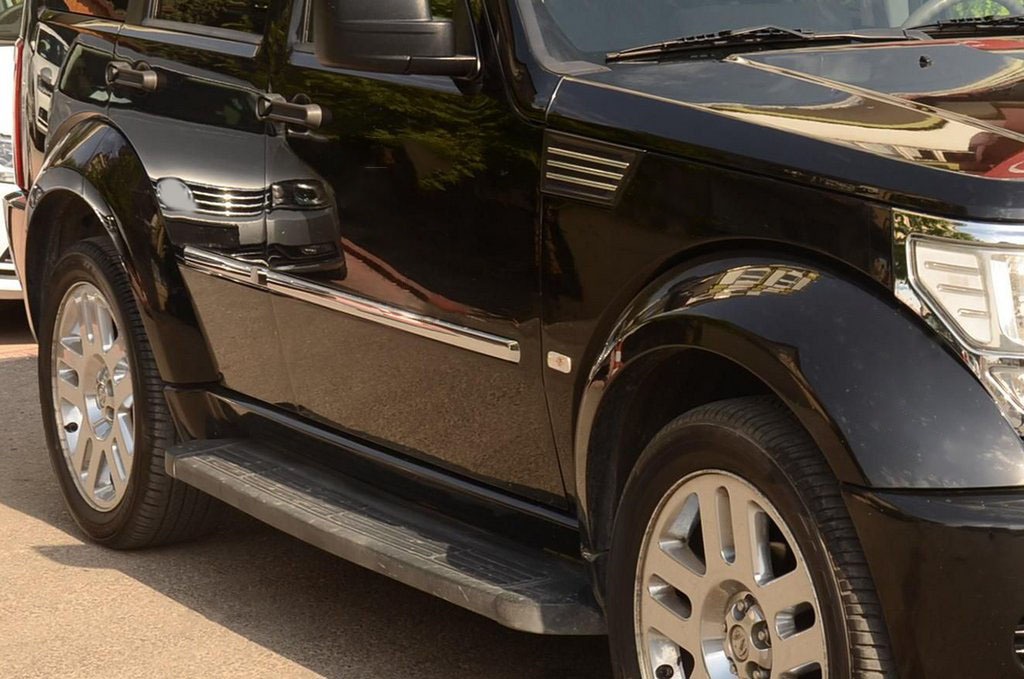 Молдинг дверей (нерж) для Dodge Nitro 2007↗ мм.